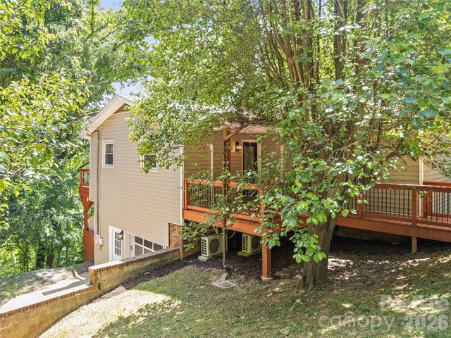 157 Highland Terrace, Clyde, NC 28721