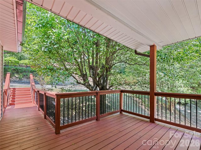 157 Highland Terrace, Clyde, NC 28721