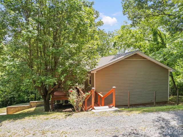 157 Highland Terrace, Clyde, NC 28721