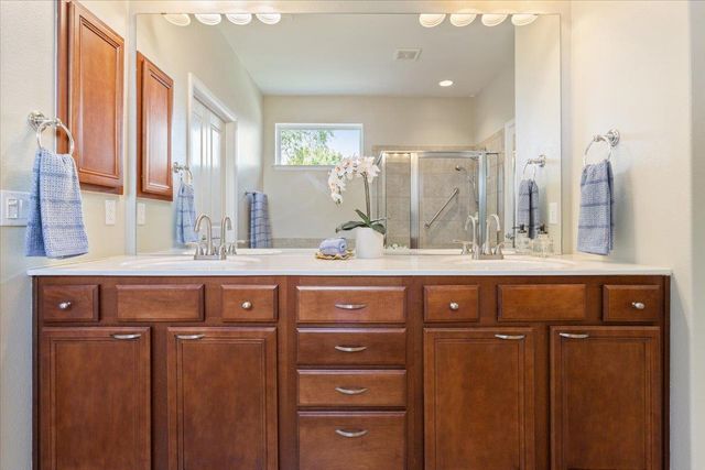 405 Fort Griffin TRL, Georgetown, TX 78633