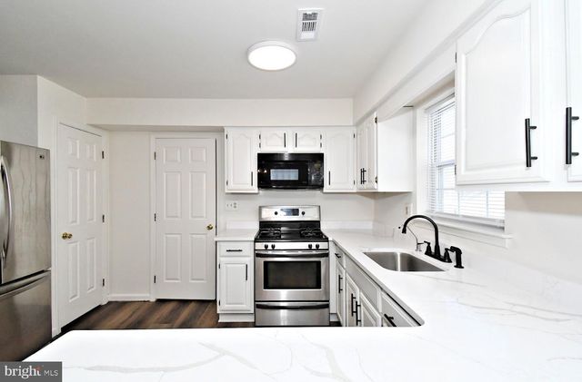 670 AMALIE LN, Southampton, PA 18966