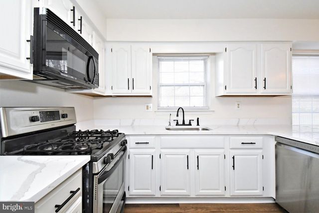 670 AMALIE LN, Southampton, PA 18966