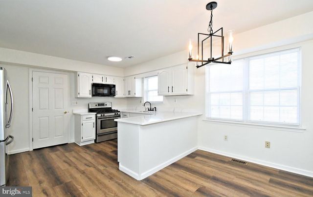 670 AMALIE LN, Southampton, PA 18966