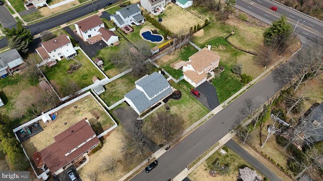 670 AMALIE LN, Southampton, PA 18966