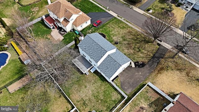 670 AMALIE LN, Southampton, PA 18966