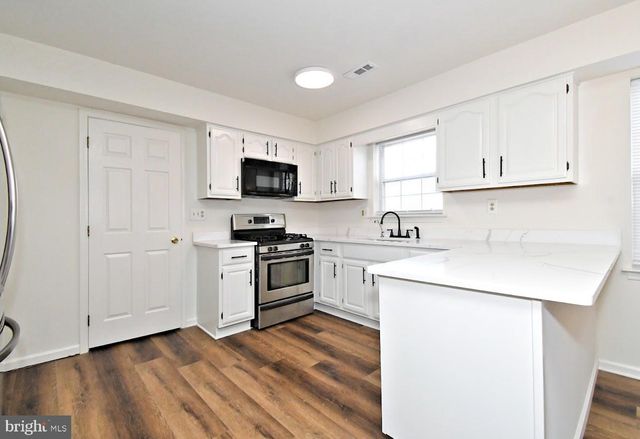 670 AMALIE LN, Southampton, PA 18966