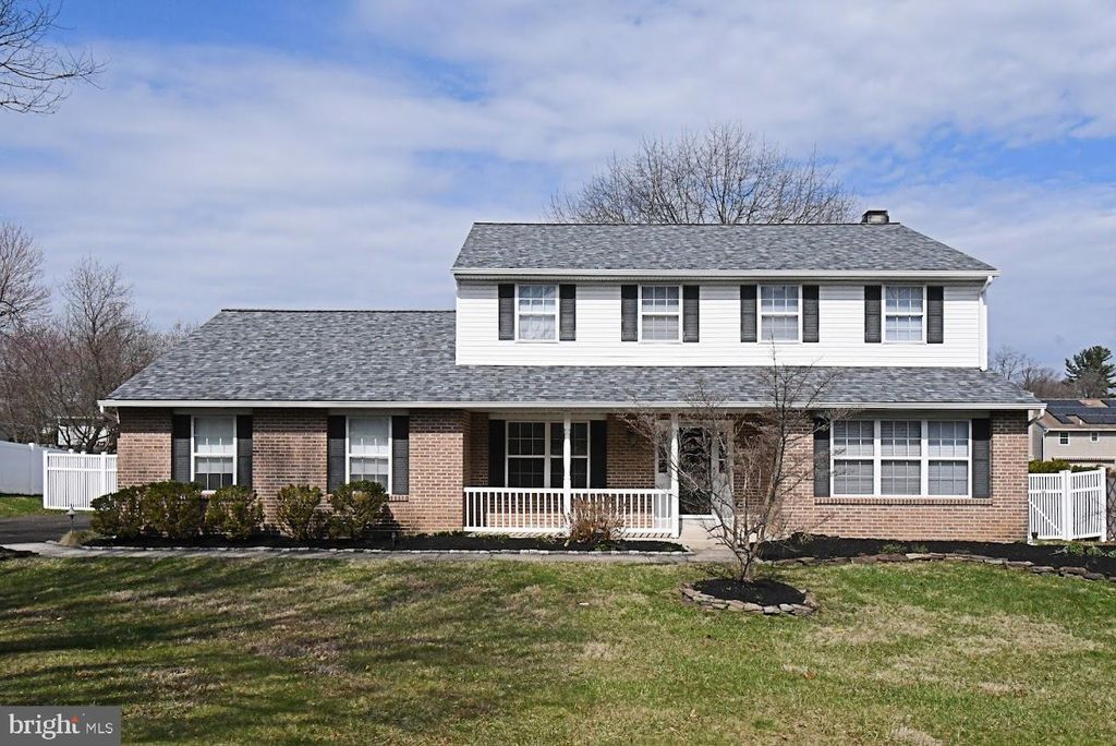 670 AMALIE LN, Southampton, PA 18966