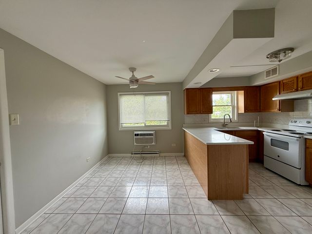 6864 Lode Drive 3B, Worth, IL 60482