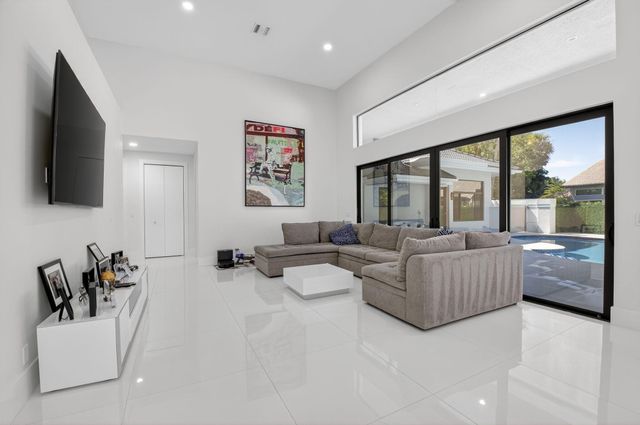 7075 Siena Court, Boca Raton, FL 33433