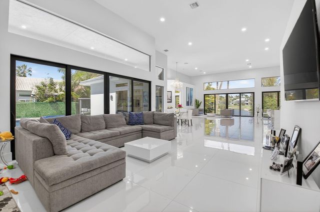 7075 Siena Court, Boca Raton, FL 33433