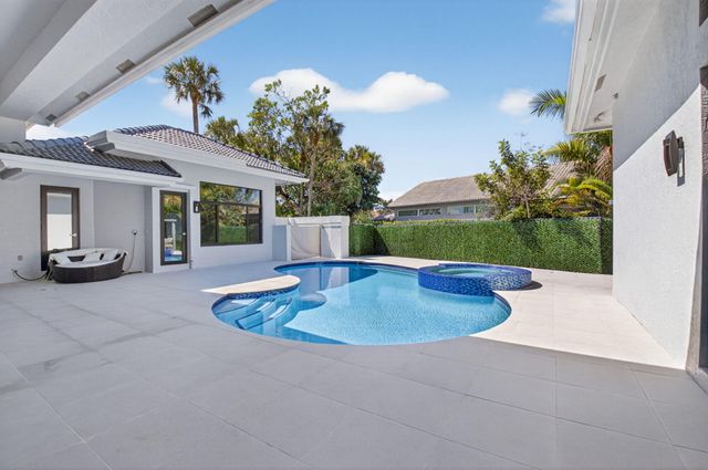 7075 Siena Court, Boca Raton, FL 33433