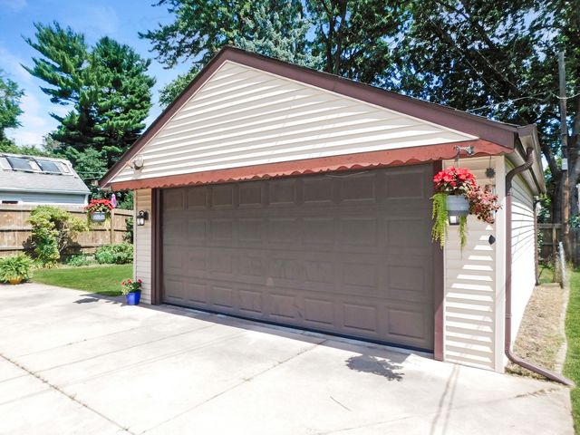 1007 Luther Avenue, Rockford, IL 61107