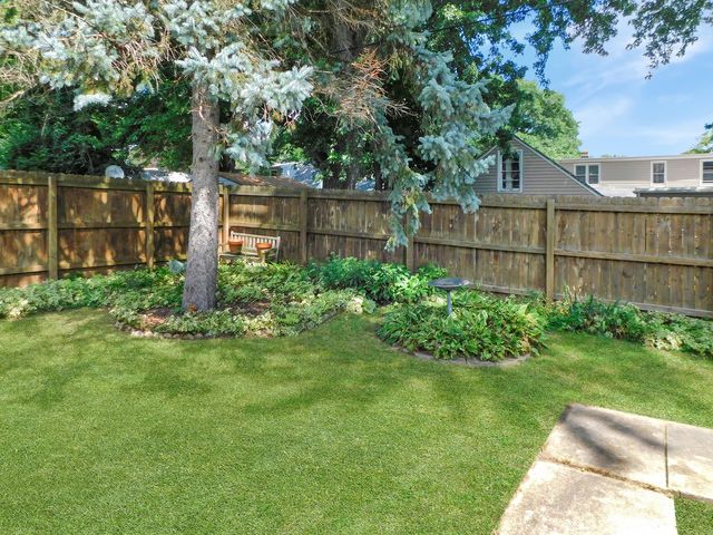 1007 Luther Avenue, Rockford, IL 61107