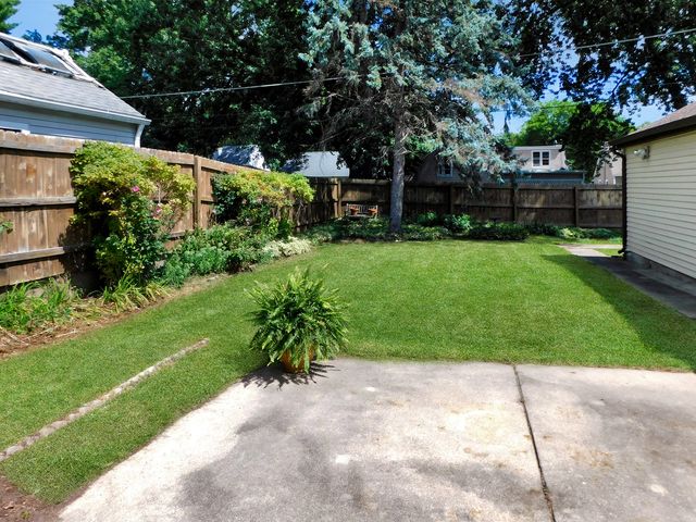 1007 Luther Avenue, Rockford, IL 61107