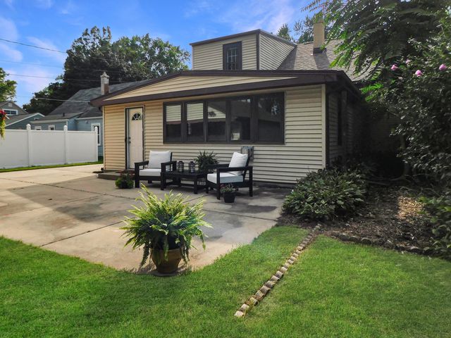 1007 Luther Avenue, Rockford, IL 61107