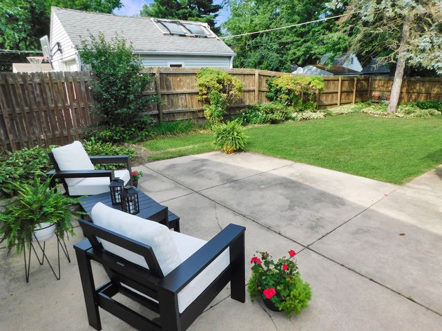 1007 Luther Avenue, Rockford, IL 61107