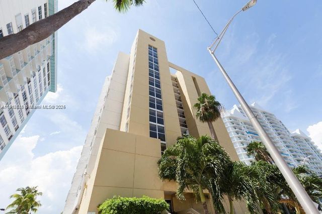 5880 Collins Ave 1006, Miami Beach, FL 33140