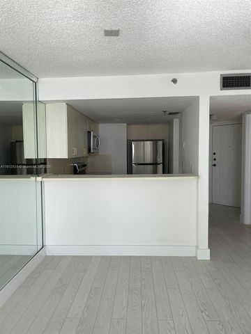 5880 Collins Ave 1006, Miami Beach, FL 33140