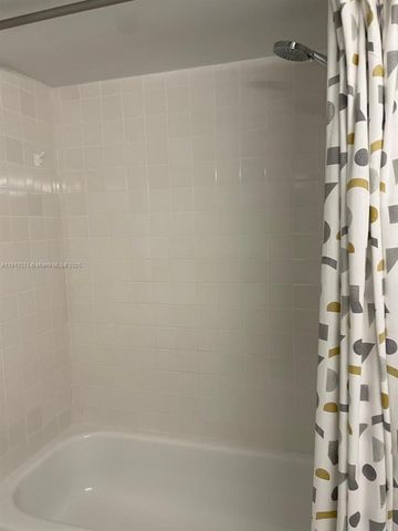 5880 Collins Ave 1006, Miami Beach, FL 33140