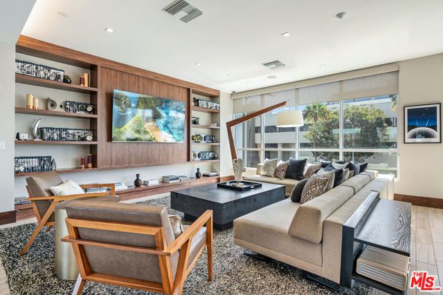10601 Washington Boulevard 705, Culver City, CA 90232