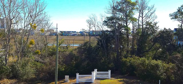 695 Elizabeth Dr., Murrells Inlet, SC 29576