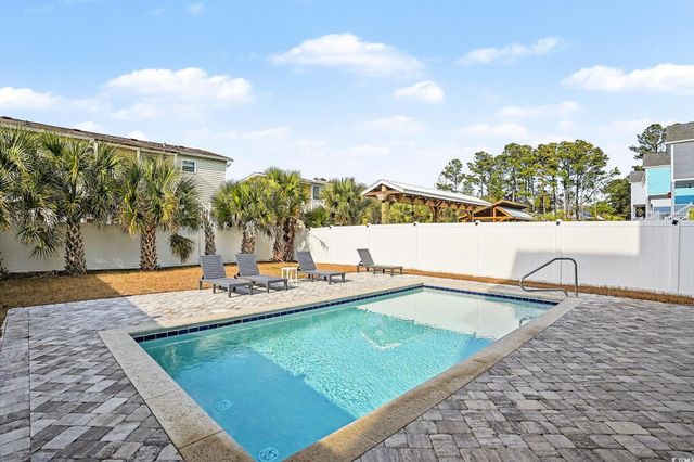 695 Elizabeth Dr., Murrells Inlet, SC 29576