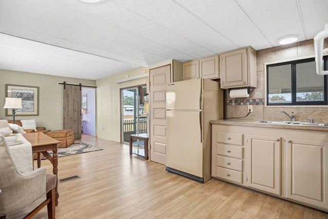 6 FLORENCE BOULEVARD, Debary, FL 32713