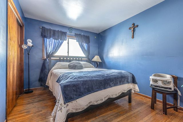 908 E Central Road, Mount Prospect, IL 60056