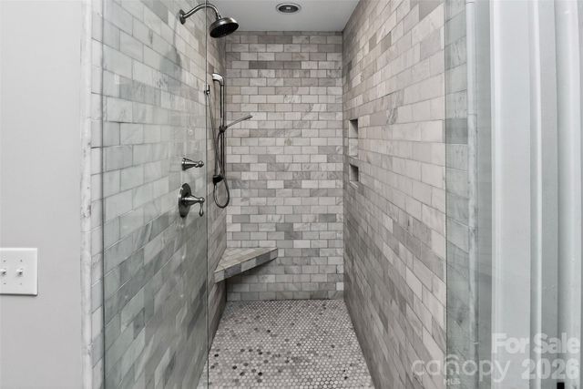 2400 Bay Street, Charlotte, NC 28205