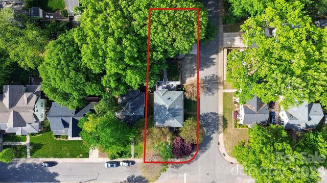 2400 Bay Street, Charlotte, NC 28205