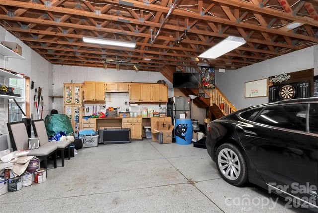 2400 Bay Street, Charlotte, NC 28205