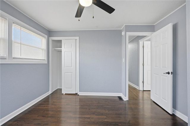 1002 NE 62nd Street, Gladstone, MO 64118