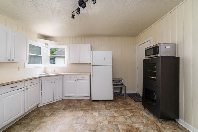 2406 Charleston Street, Houston, TX 77021