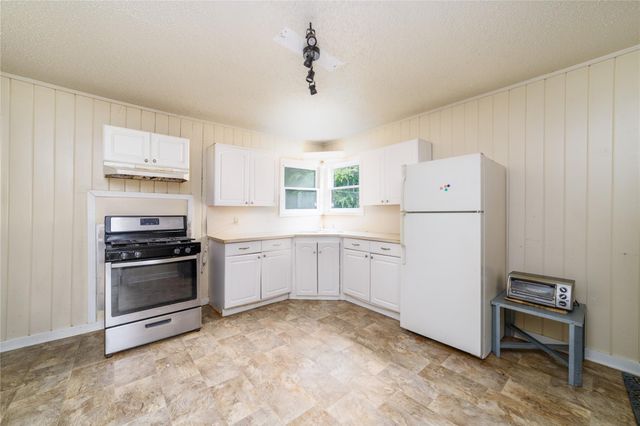 2406 Charleston Street, Houston, TX 77021