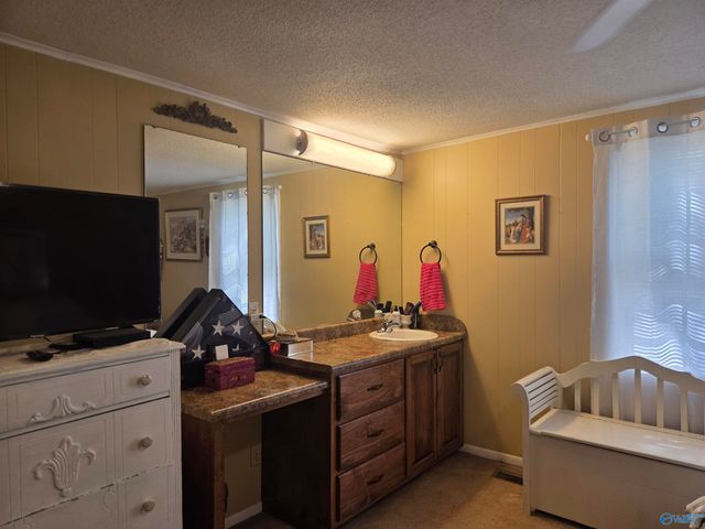 405 Short Street SE, Hartselle, AL 35640