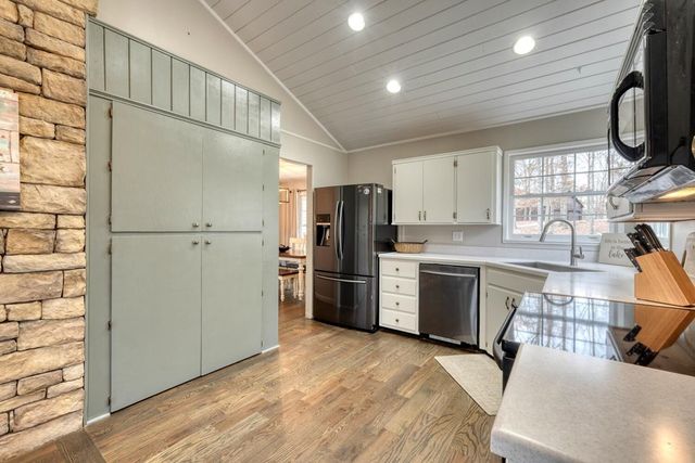 176 Madison Avenue, Blairsville, GA 30512