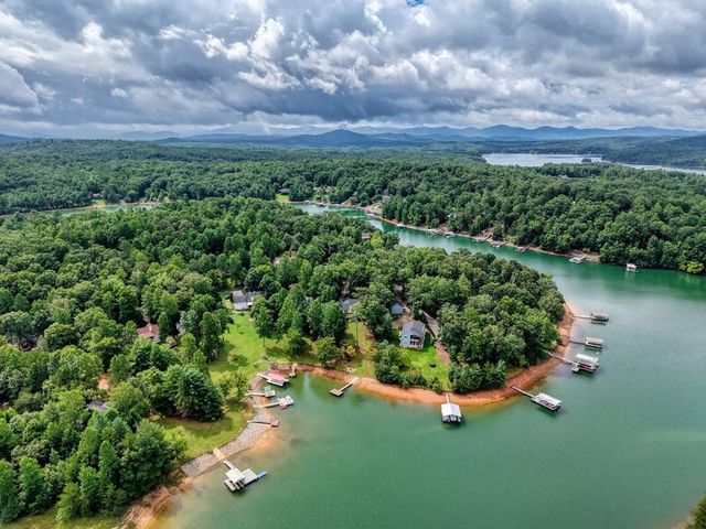 176 Madison Avenue, Blairsville, GA 30512