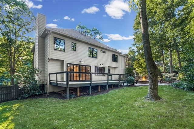 140 N Bluff, Alpharetta, GA 30004