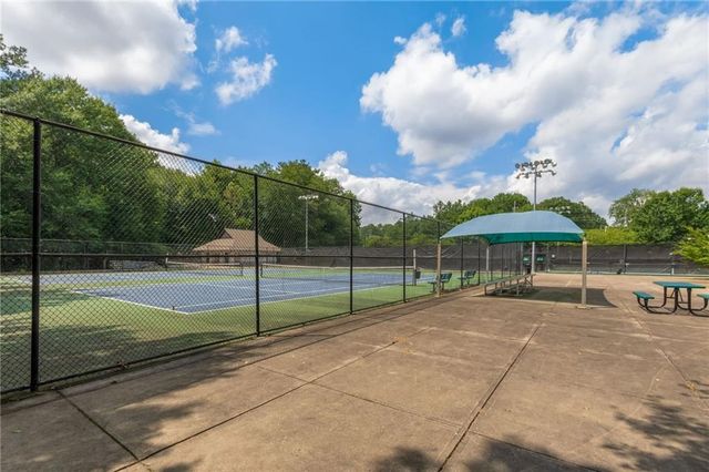 140 N Bluff, Alpharetta, GA 30004