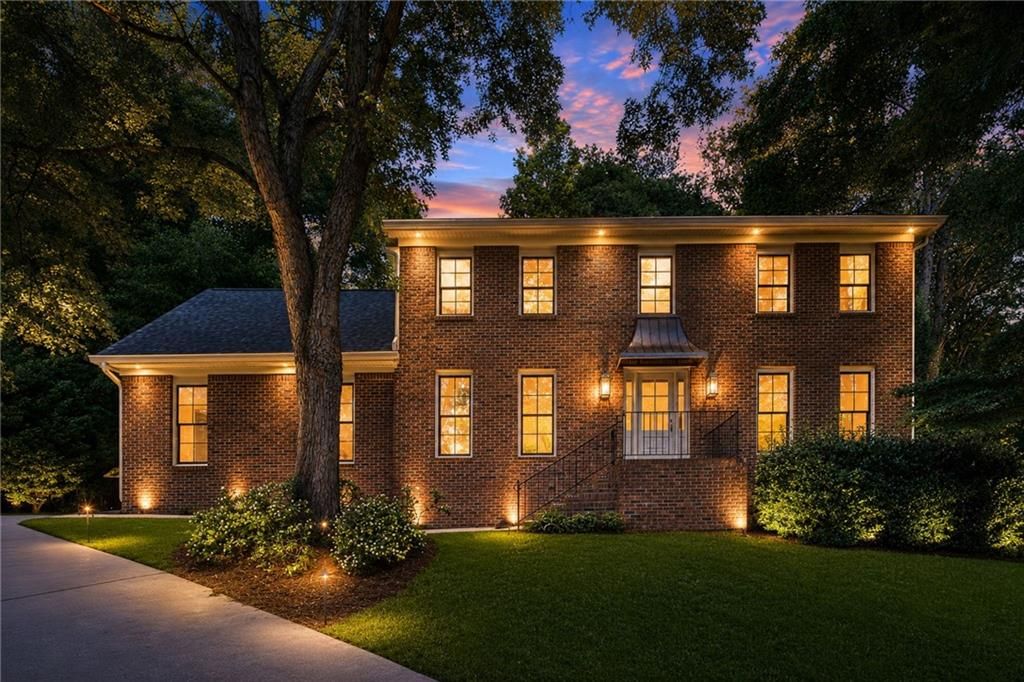 140 N Bluff, Alpharetta, GA 30004
