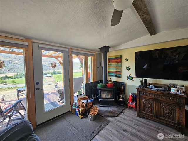 14 Bridge View Road, Tonasket, WA 98855