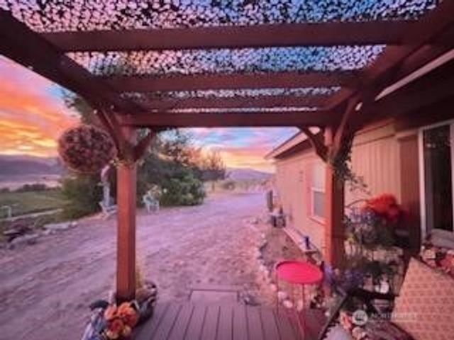 14 Bridge View Road, Tonasket, WA 98855