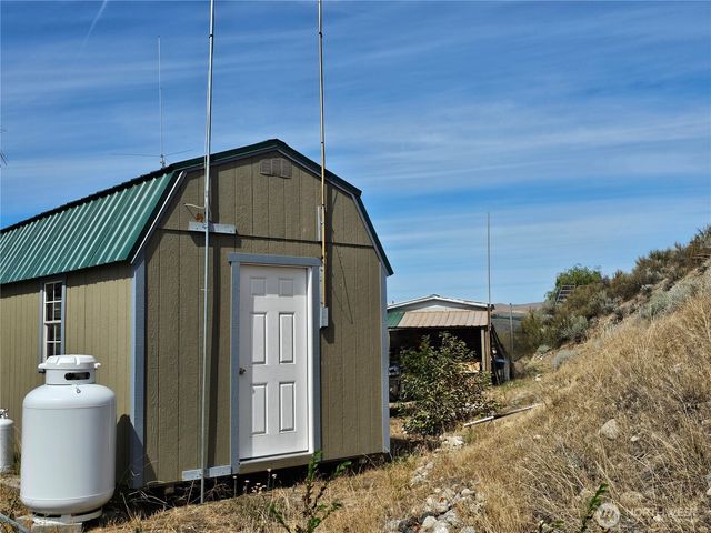 14 Bridge View Road, Tonasket, WA 98855