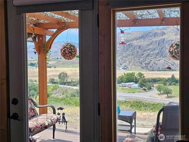 14 Bridge View Road, Tonasket, WA 98855