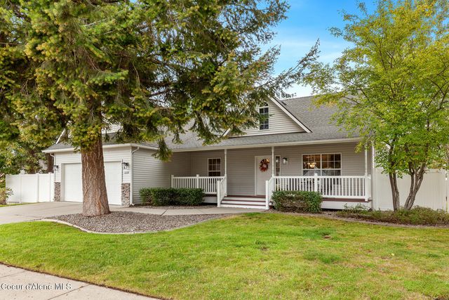 1229 W Bentwood Loop, Coeur d'Alene, ID 83815 property photo