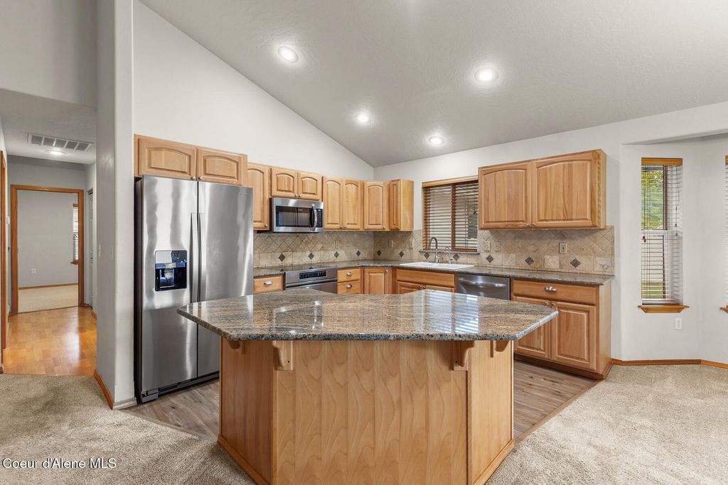 1229 W Bentwood Loop, Coeur d'Alene, ID 83815 photo 4