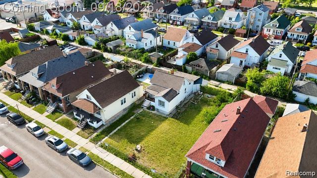 3875 Sobieski Street, Detroit, MI 48212