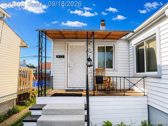 3875 Sobieski Street, Detroit, MI 48212