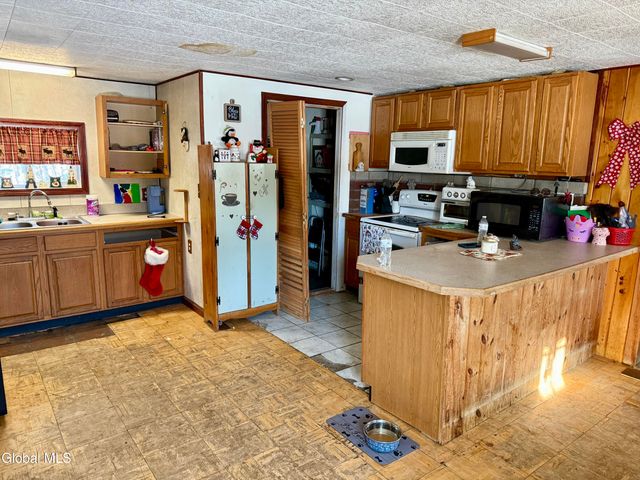 79 Michigan Lane, Fort Ann, NY 12827