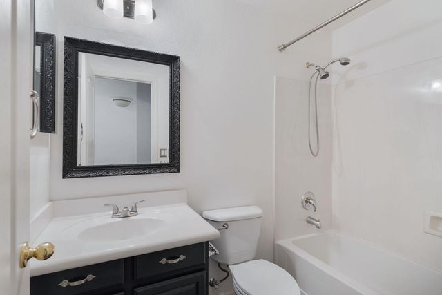 3926 E Potter Drive, Phoenix, AZ 85050